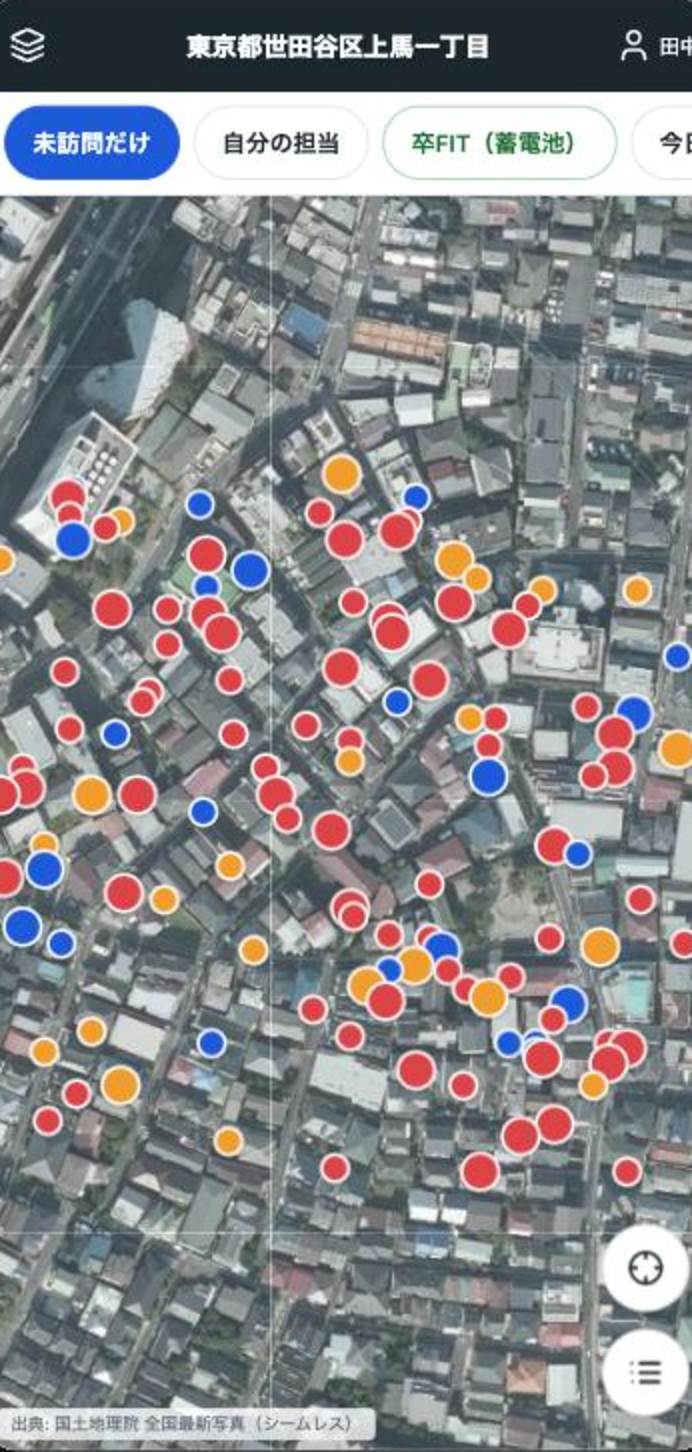 地図に営業対象がピンで並んでいる画面